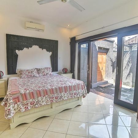 Bali Cinta Villa Seminyak Esterno foto